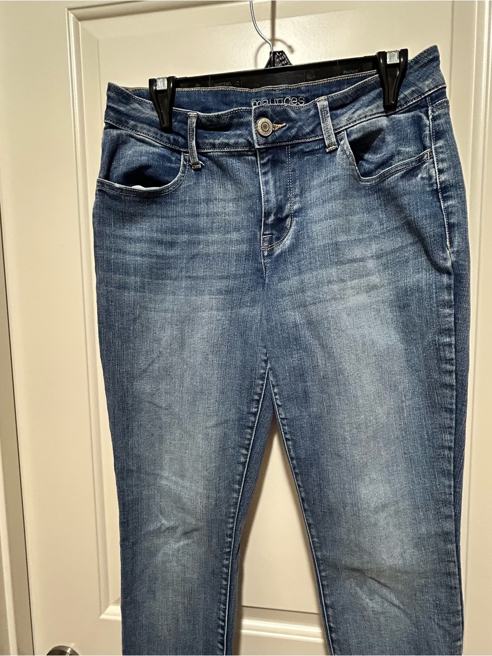 Maurice’s Blue Women’s size M 8/10 Mid-Rise Slim straight Jeans. Stretchy. - Picture 2 of 6